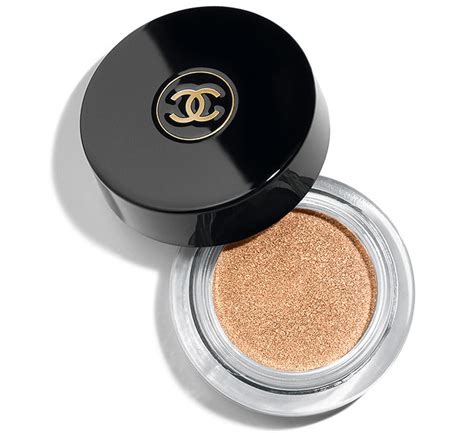 where t buy chanel le blanc 2019 collection|Review & Swatches: Chanel le Blanc makeup 2019 .